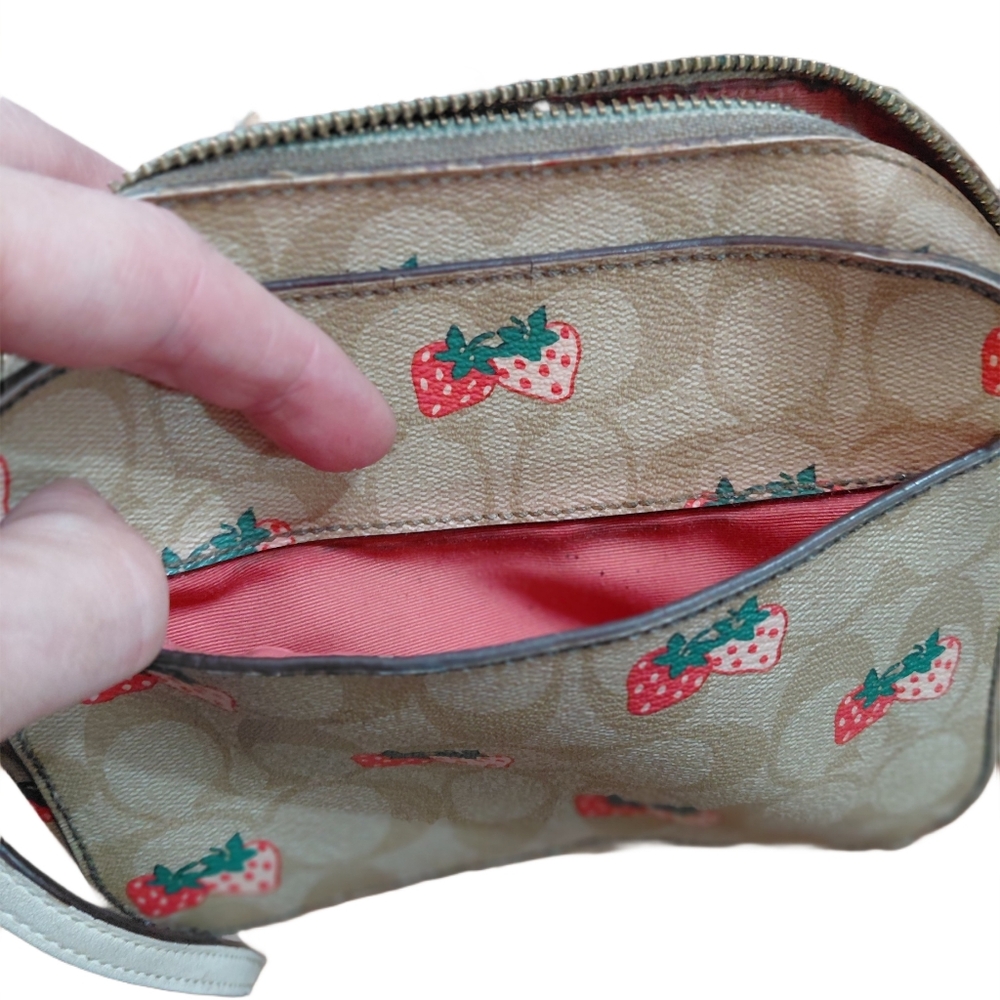 Coach Jaimie Mini Camera Bag Tan Crossbody Bag with Wild Strawberry Design - Picture 5 of 16